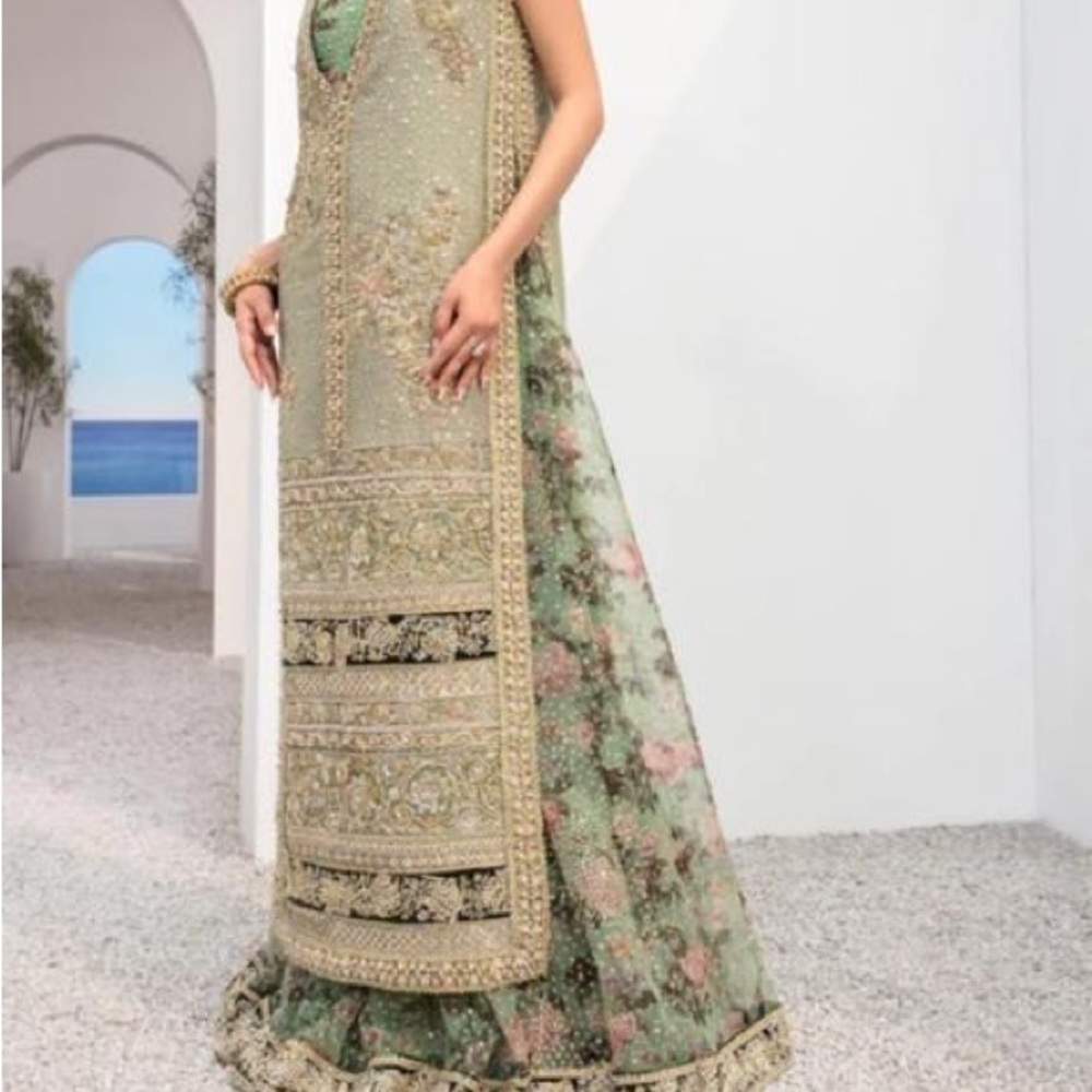 Indian Pakistani designer outfit. Great condition. - Picture 9 of 17